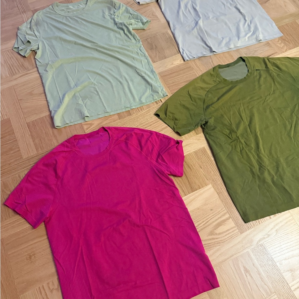 Lot of Four lululemon T-Shirts